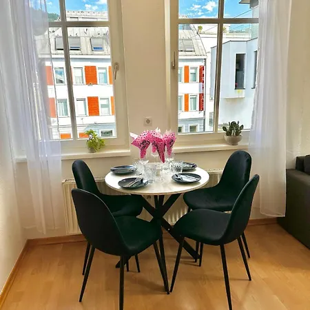 Nur 1 Min Vom 布雷根茨